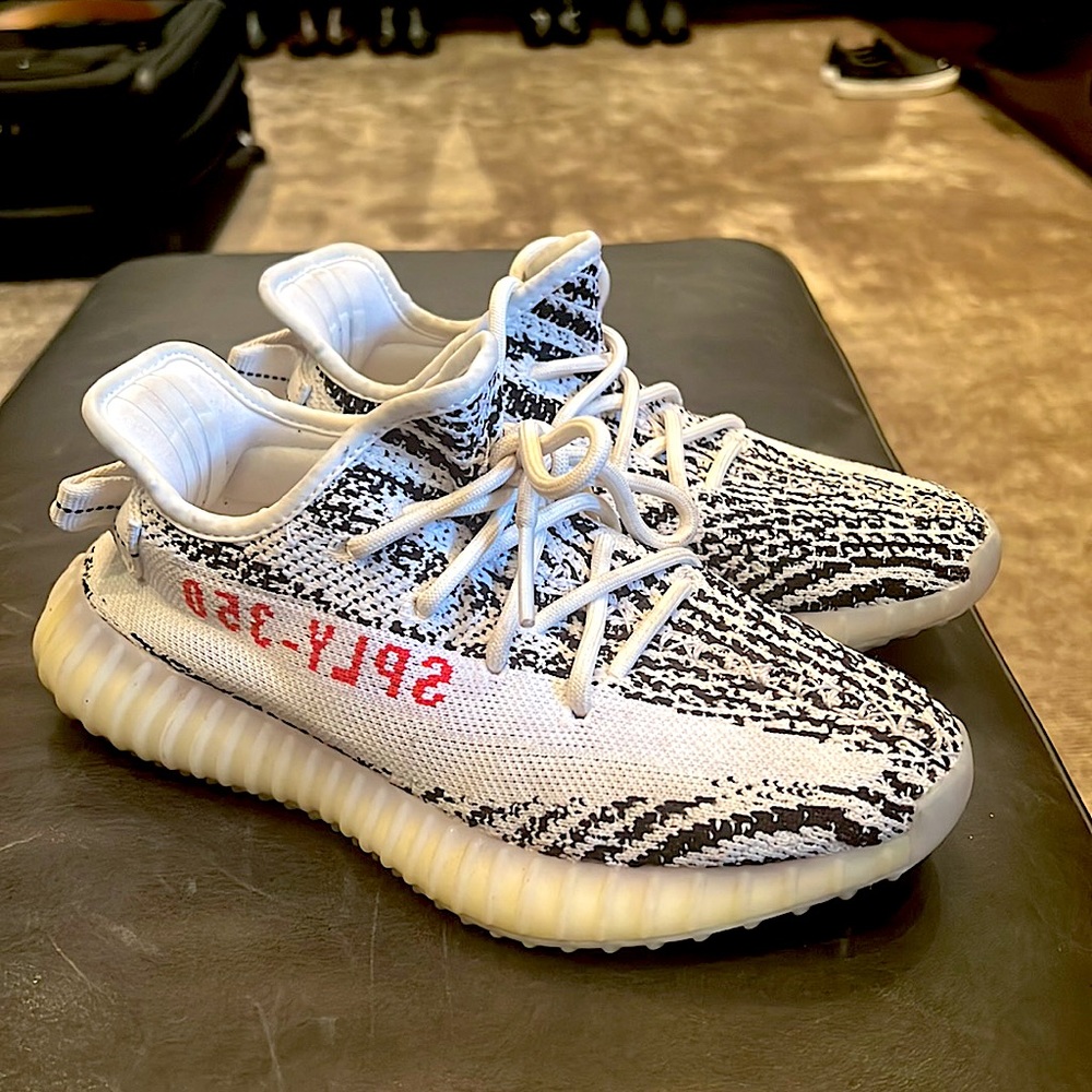 Yeezy 350 size 5 in men